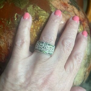 Stunning Vintage Filagree Ring With Gray Crystals Bordering and in Center